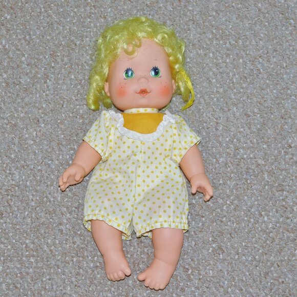 Vintage 1982 Kenner 14" Strawberry Shortcake Lemon Meringue Blow Kiss Baby Doll - Picture 1 of 5